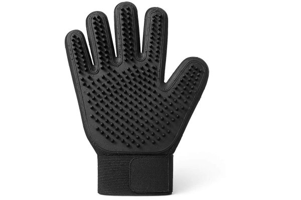 Heavy Duty Rubber Pet Hair Remover Mitt for Grooming and Bathing Waterproof Deshedding Glove for Large Dogs with Thick Coats and Undercoats Black